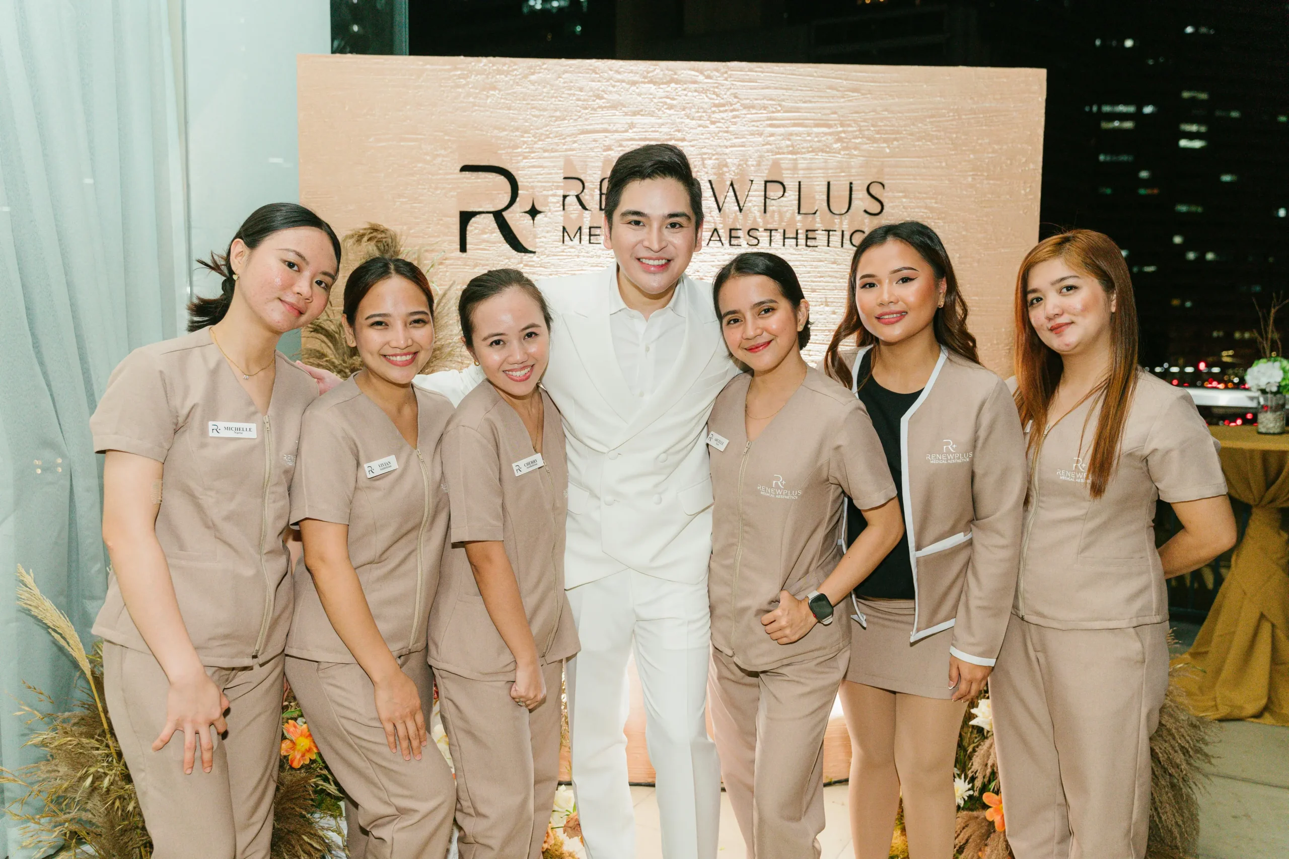 1752475640 brand it renew aesthetic clinic 471